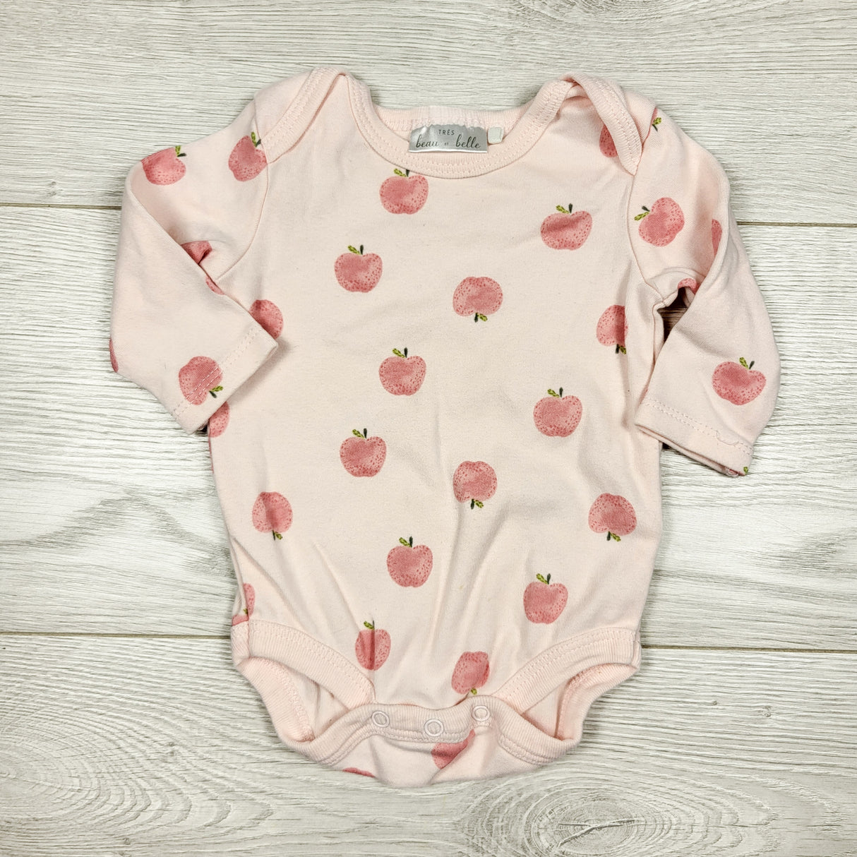 Tres Beau Belle pink apple print bodysuit. Size 0-3 months