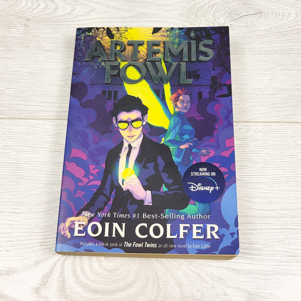Artemis Fowl. Soft cover chapter book