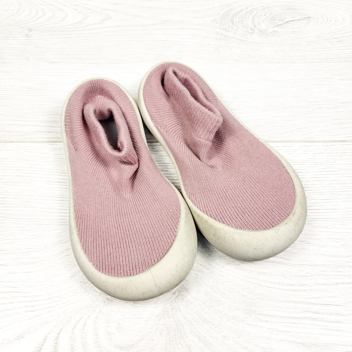Jan and Jul dusty pink sock shoes. Size 5