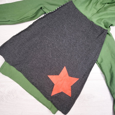 NEW - Toad in a Tree super hero caped hoodie. Size 6/7