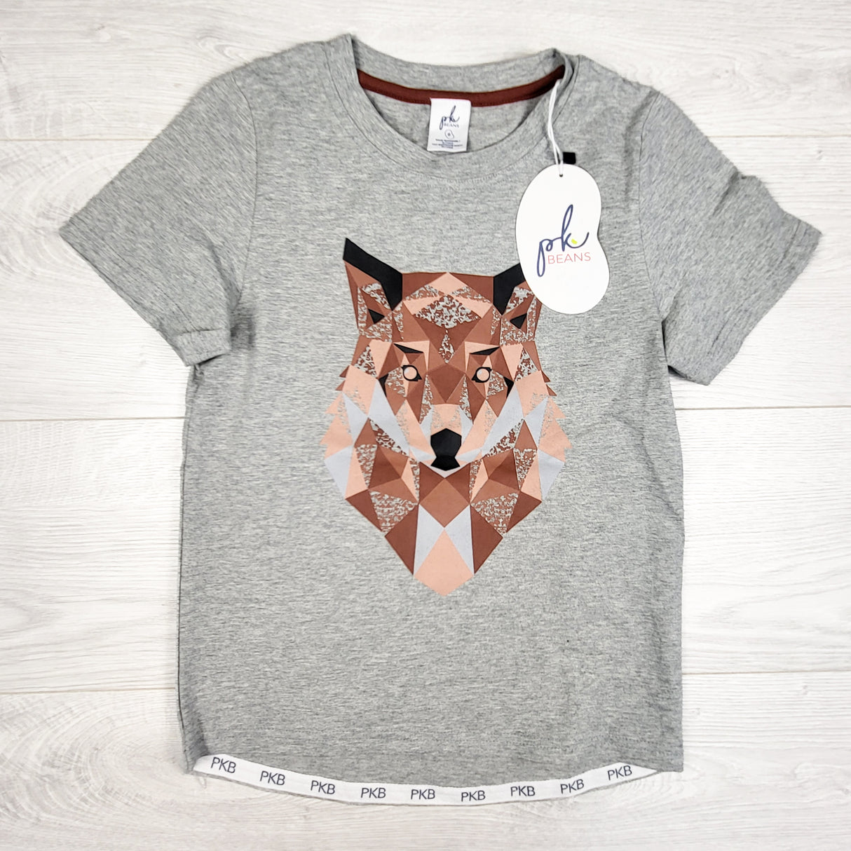 NEW - Peekaboo Beans grey Every Wear tee with wolf. Size 6