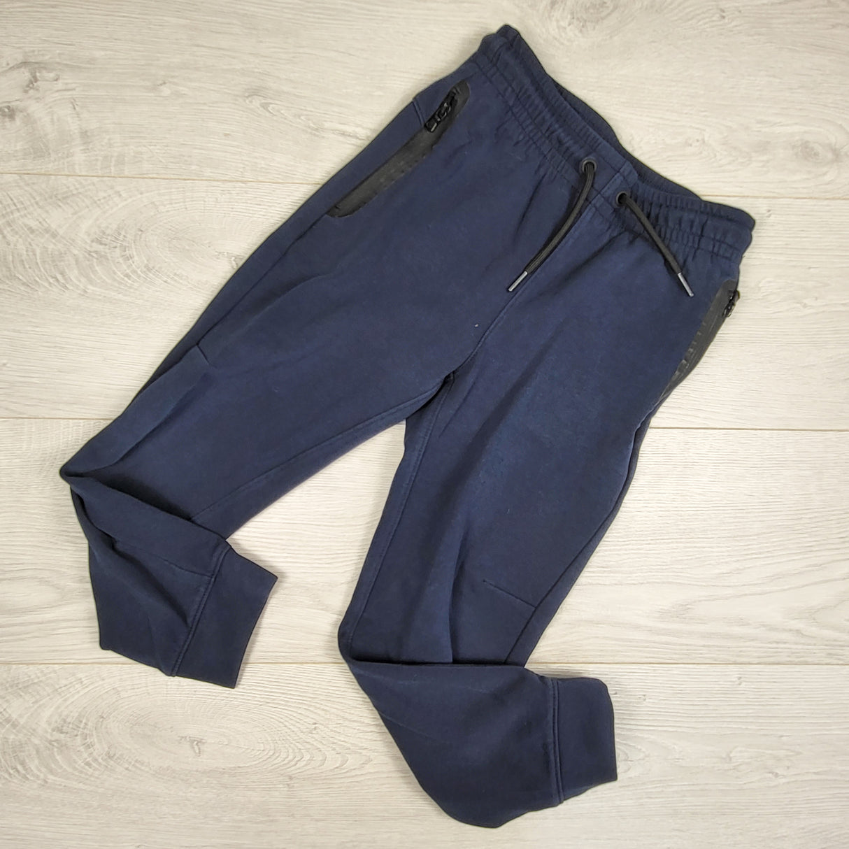 Old Navy navy active joggers. Size 6/7