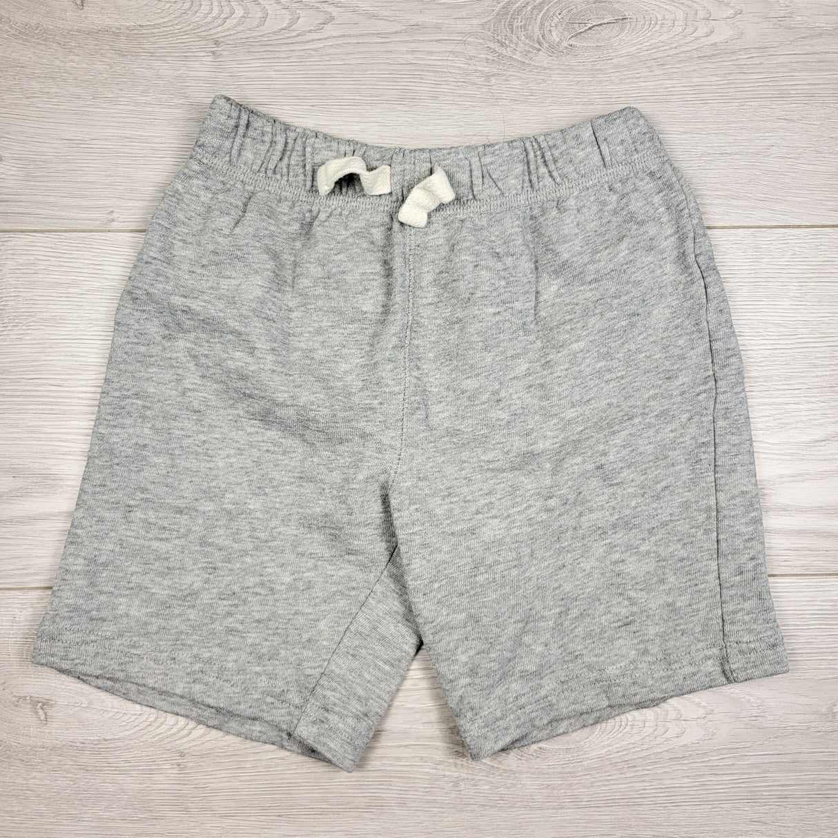 Children's Place grey drawstring shorts. Size 5T