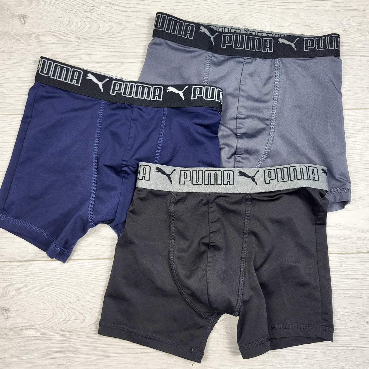 Puma 3pc boxer briefs. Size small (6/7ish)