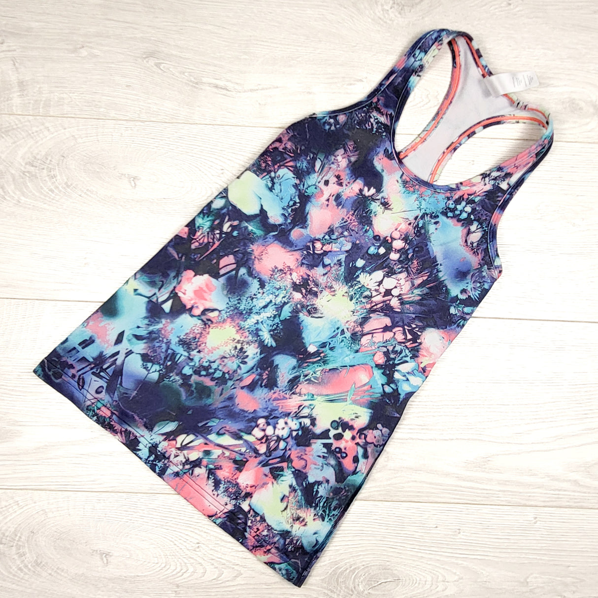 Ivivva (Lululemon) tropical print active tank top. Size 8