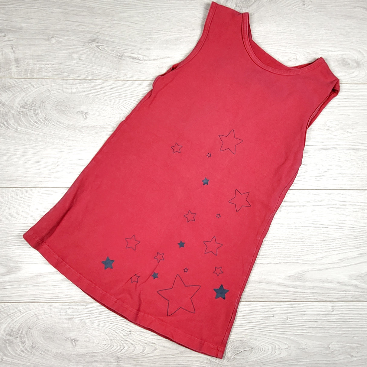 Peekaboo Beans pinky-red dress with stars. Size 6