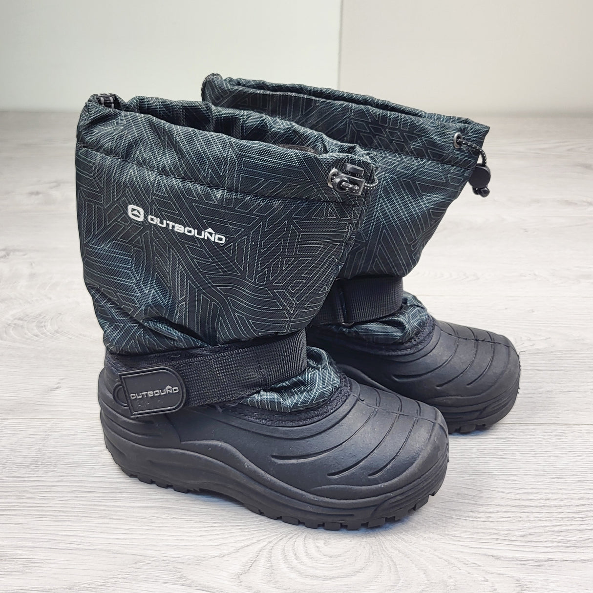 Outbound snow boots. Size 13