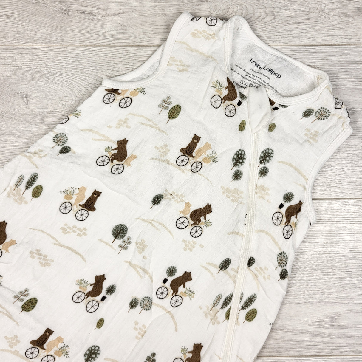 Loulou Lollipop bamboo/cotton blend sleep sack with bears on bikes. Size 6-12 months