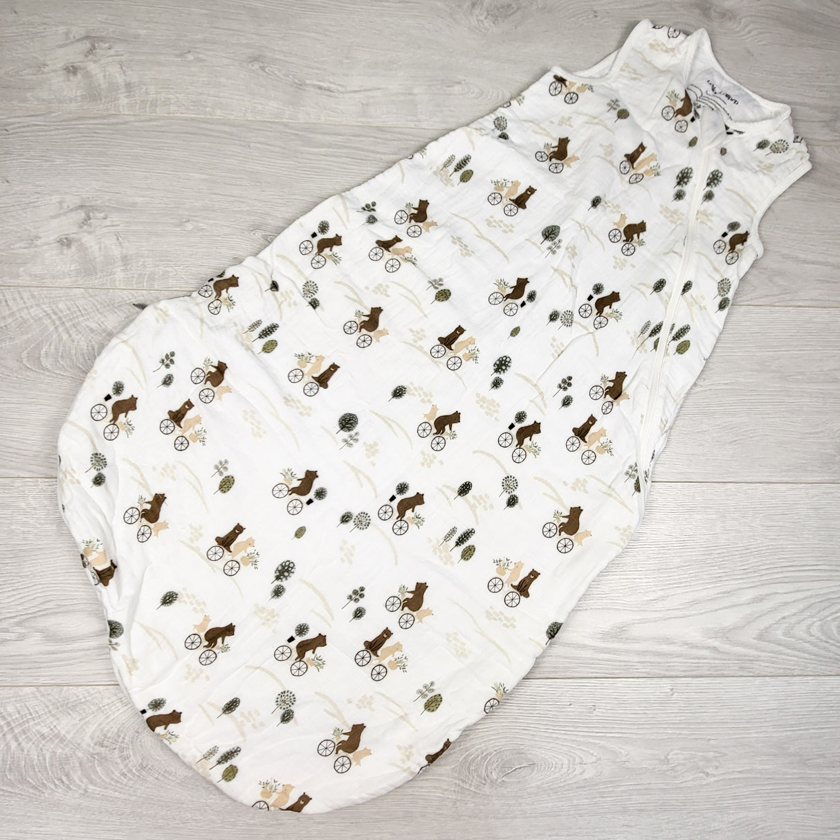Loulou Lollipop bamboo/cotton blend sleep sack with bears on bikes. Size 6-12 months