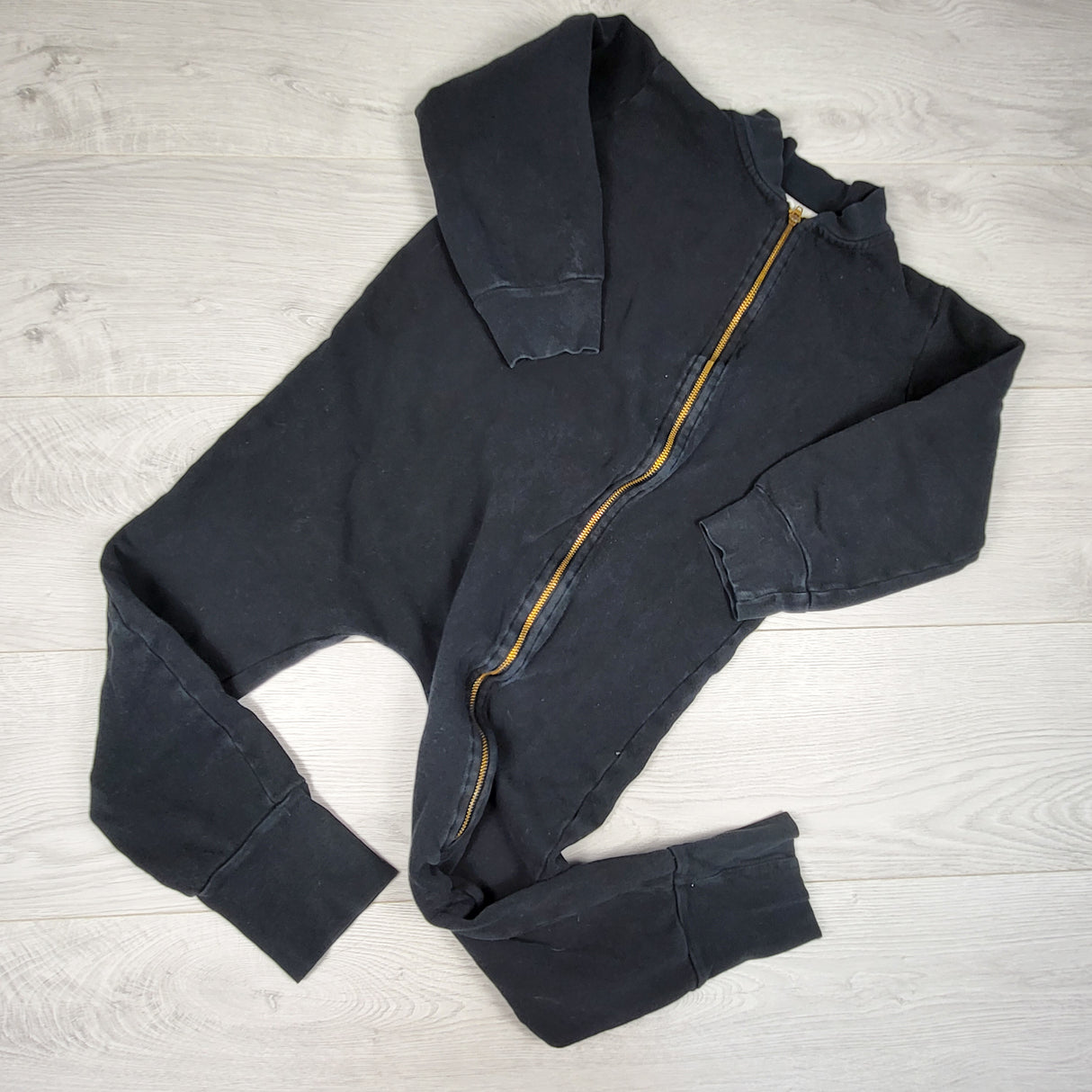 Mini Mioche black zippered organic cotton romper. Size 7/8