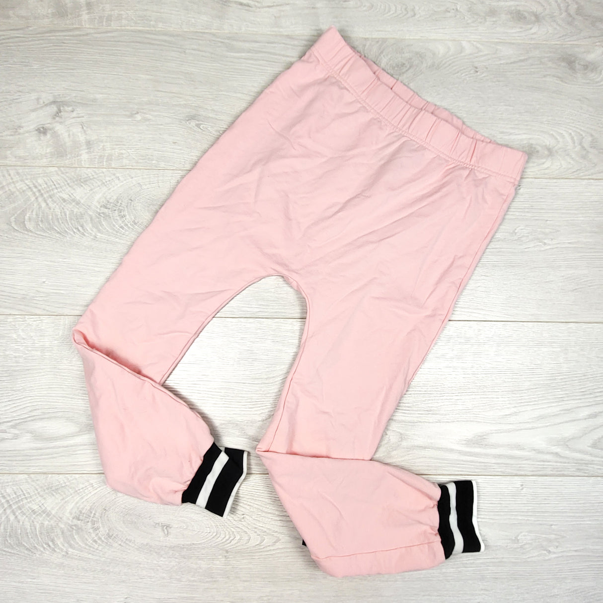 Whistle and Flute pink bamboo/cotton blend pants. Size 9/10