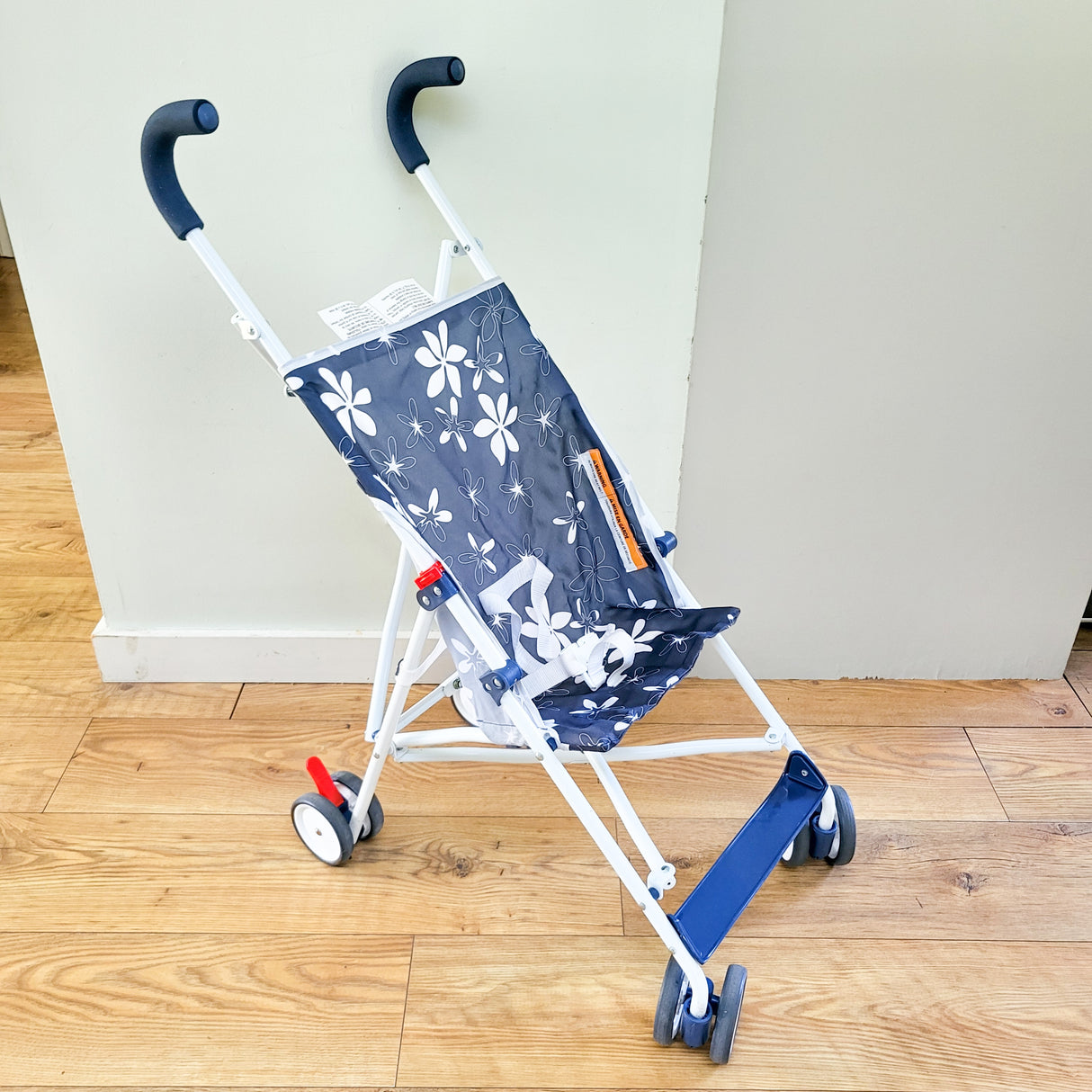 Floral print lightweight umbrella stroller (sorry, no shipping)