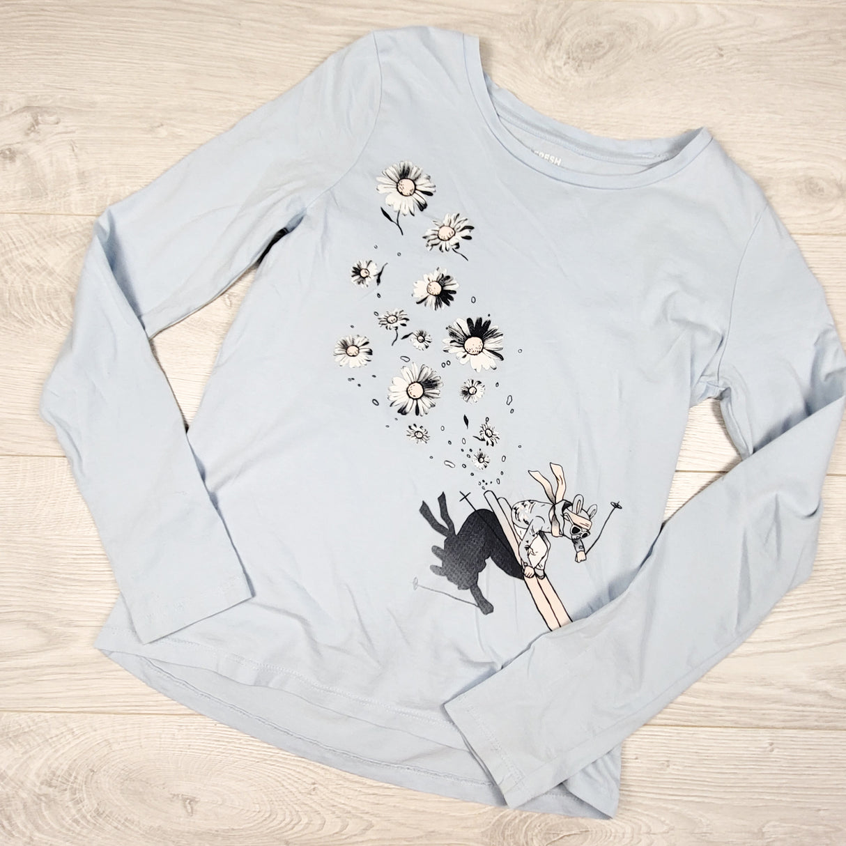 Joe light blue long sleeve top with skiing bunny. Size 14