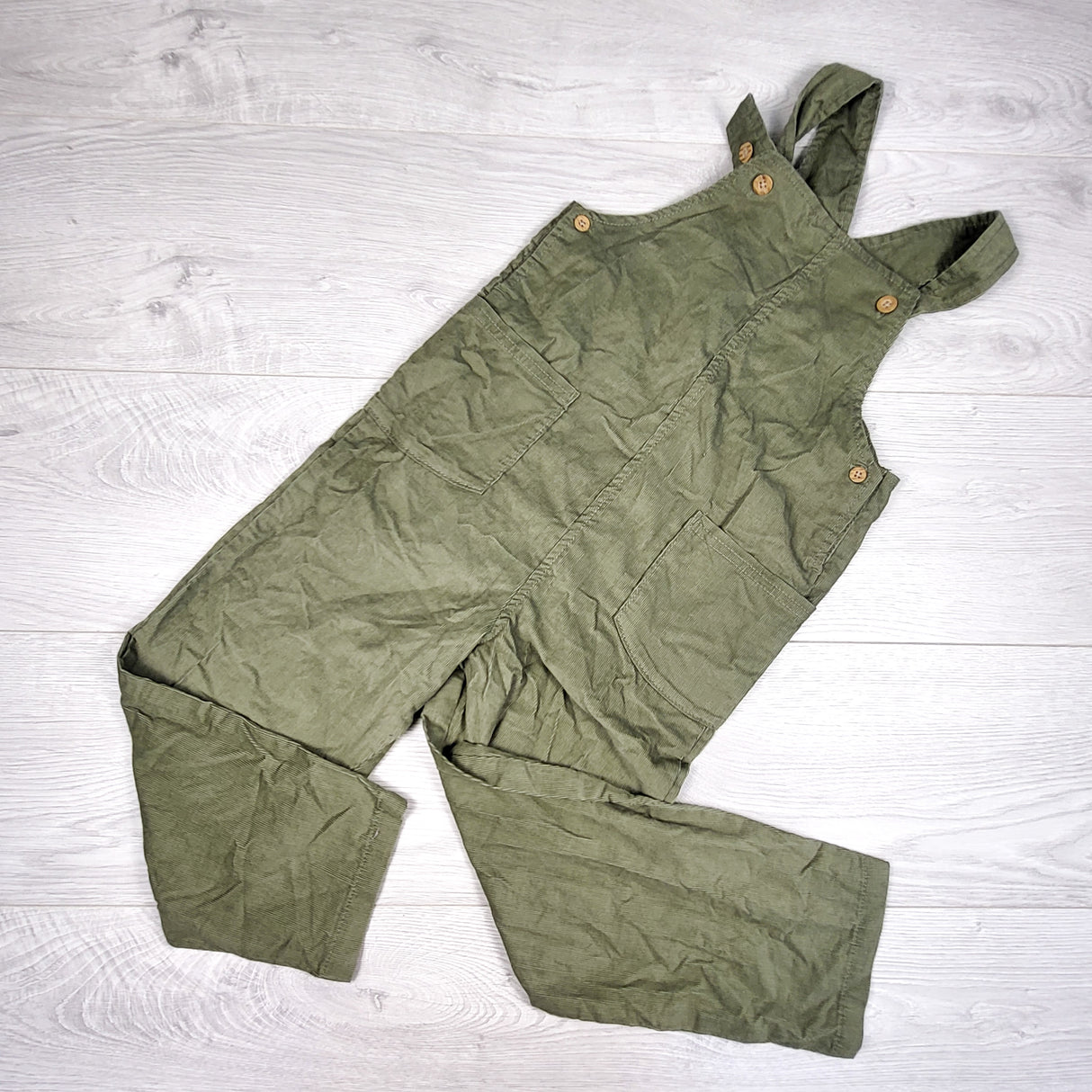 Little Planet green organic cotton corduroy overalls. Size 5T