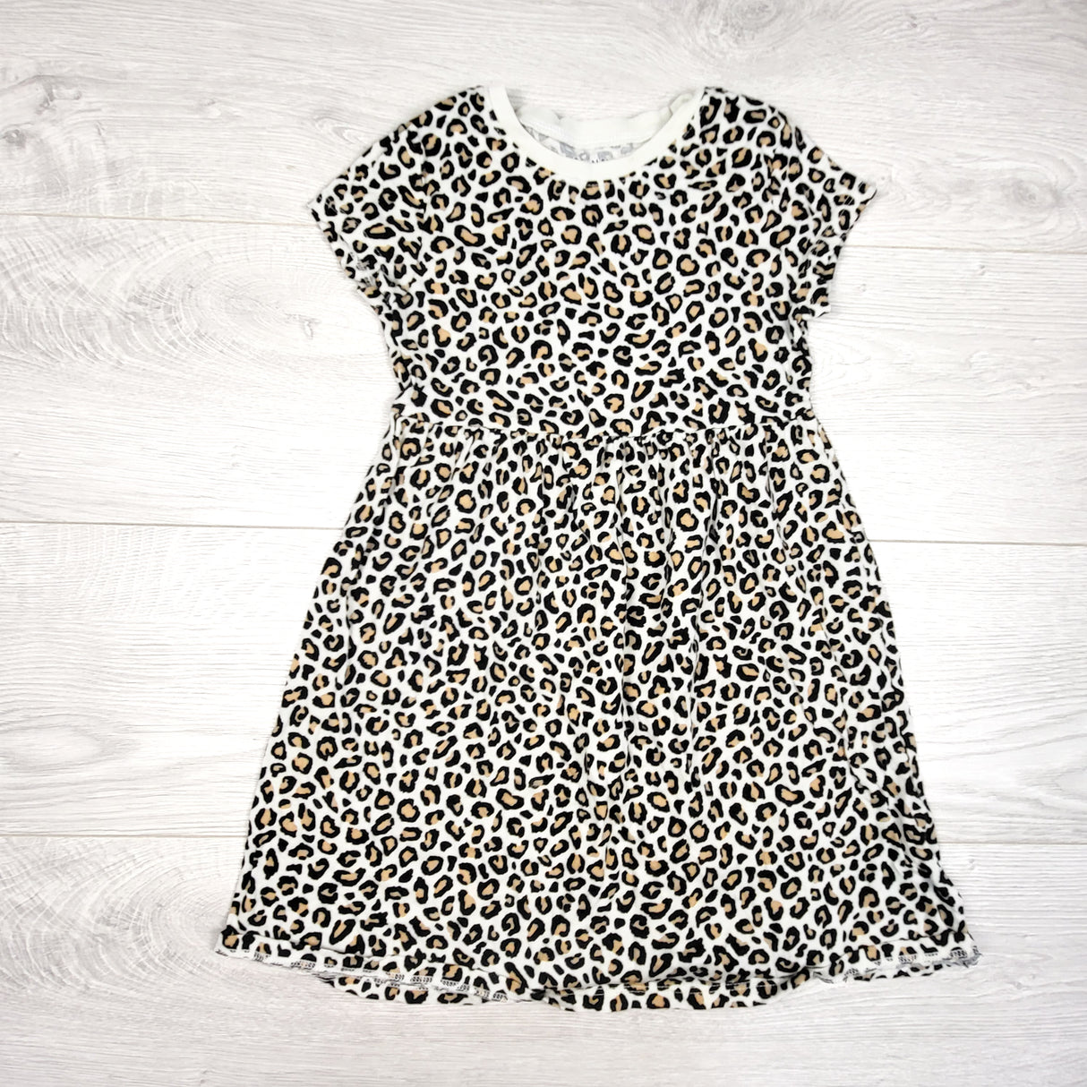 Old Navy leopard print dress. Size 5T