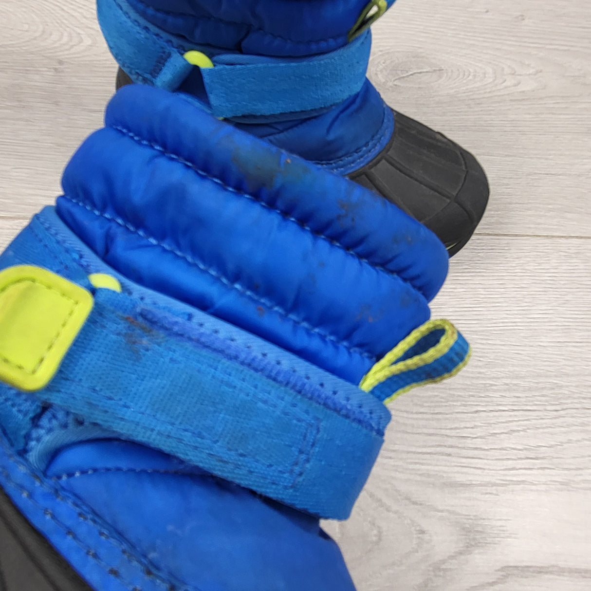 Joe blue snow boots. Size 7 - AS IS