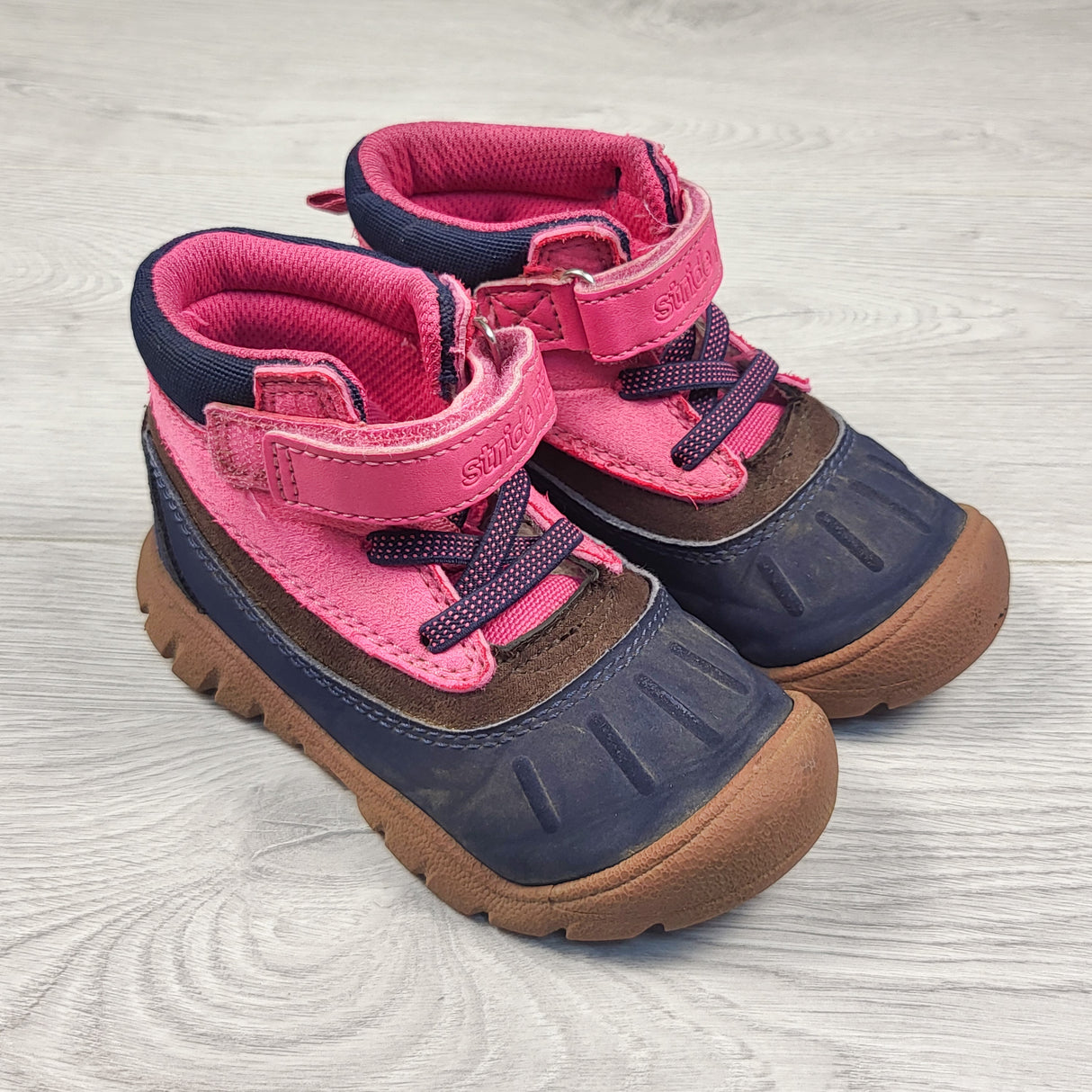 Stride Rite pink and navy duck boots. Size 8