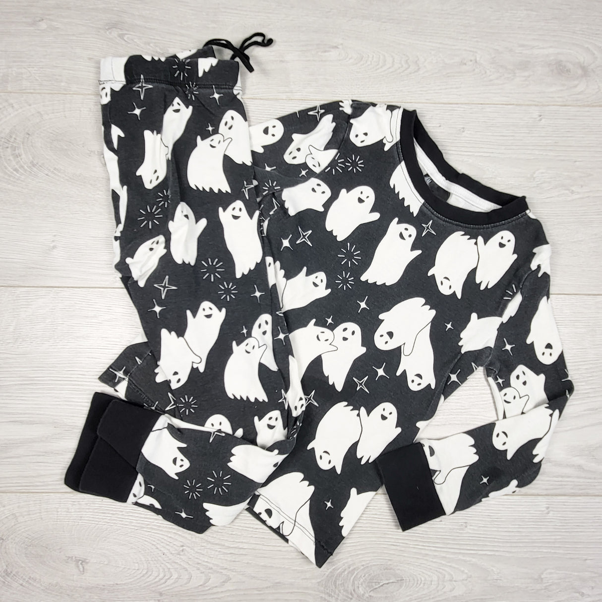 H and M black 2pc PJs with ghosts. Size 6