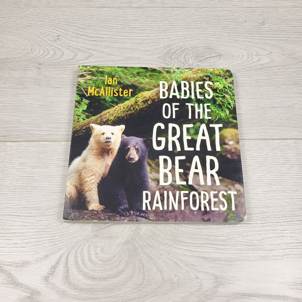 Babies of the Great Bear Rainforest. Board book