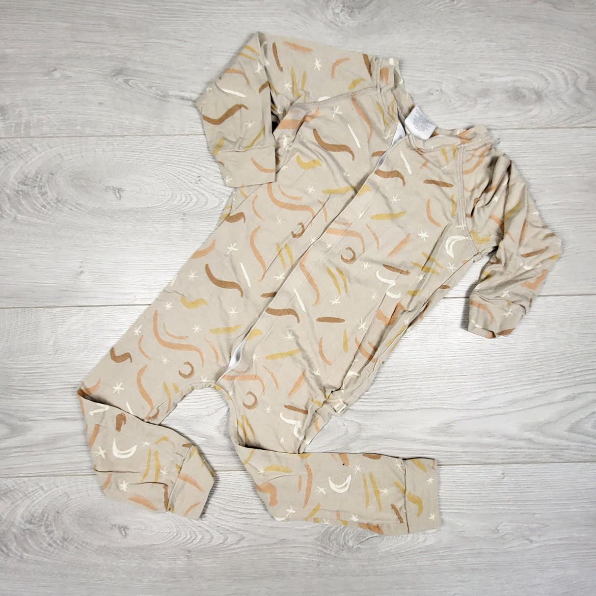 Jax and Lennon beige patterned bamboo sleeper. Size 18-24 months