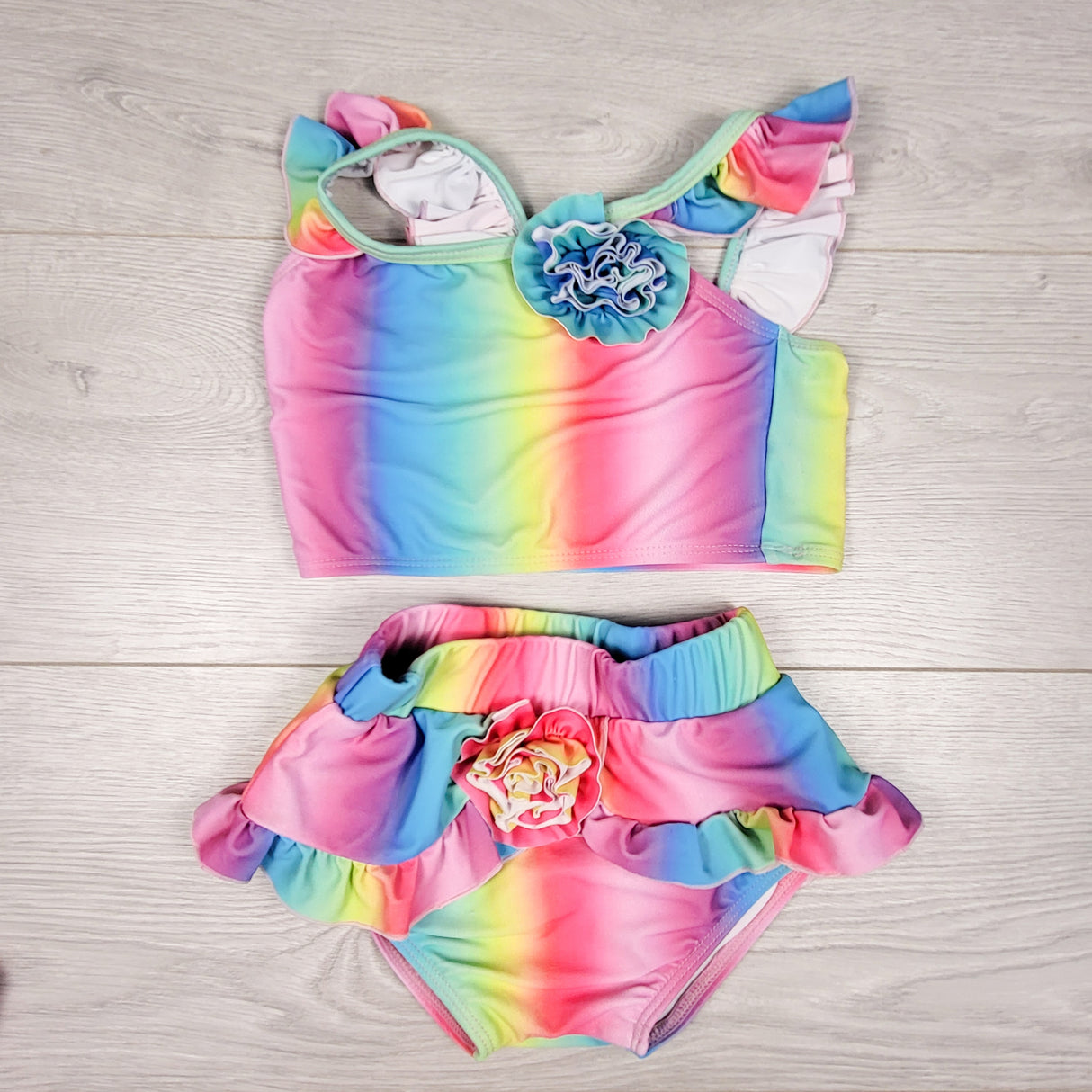 Ruffles by Tutu and Lulu rainbow 2pc swimsuit. Size 2T