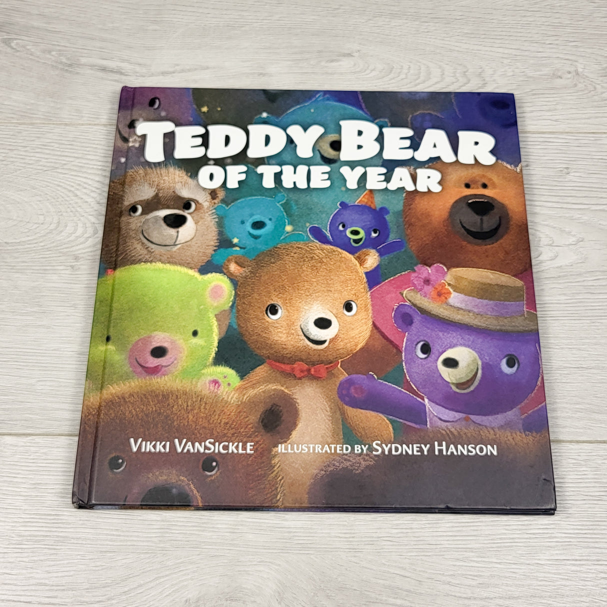 Teddy Bear of the Year. Hardcover book