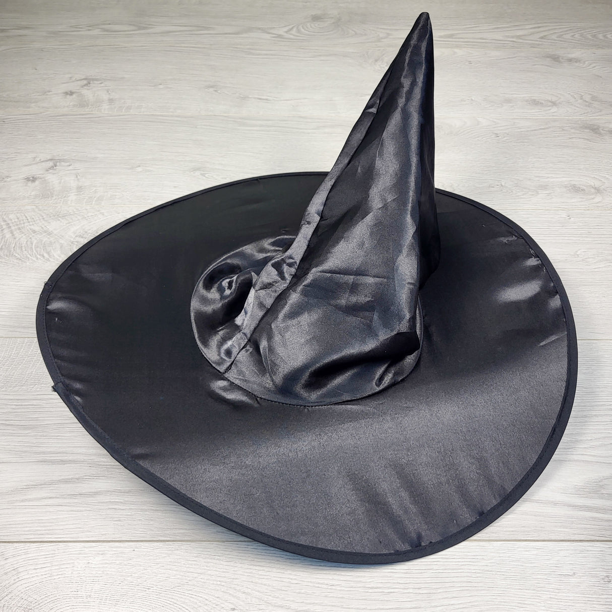 Witch hat - one size fits all