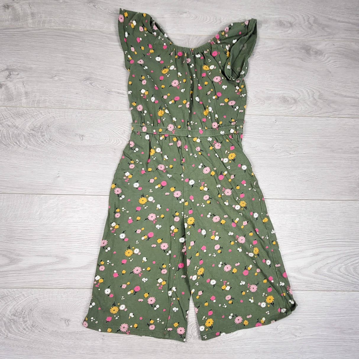 Jumping Beans greens floral print romper. Size 4T