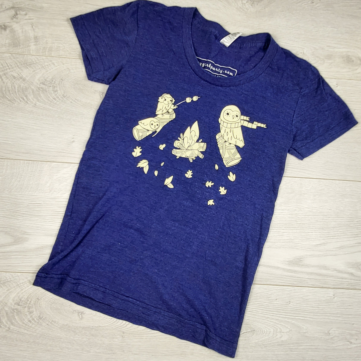 Boy Girl Party blue t-shirt with owls. Size small (6/7ish)