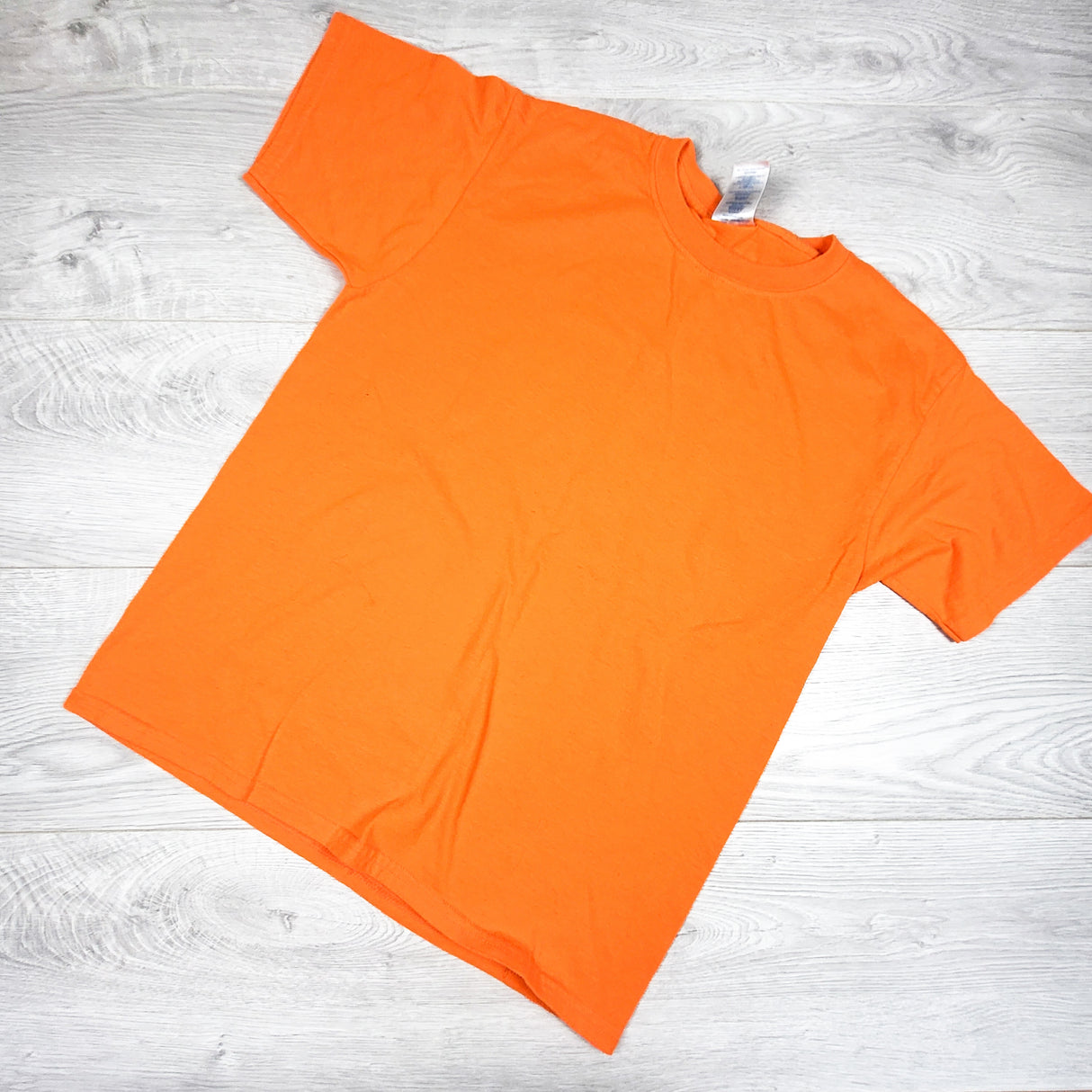 Gildan orange t-shirt. Youth large