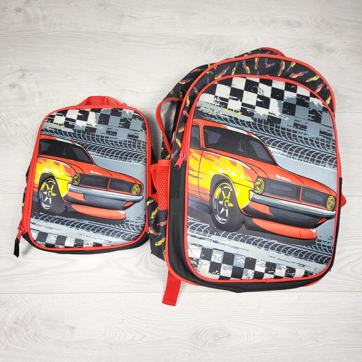 Hot Wheels backpack + lunch kit