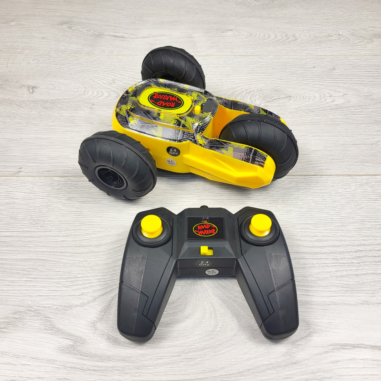 Road Warrior 3-Wheel RC Stunt Car