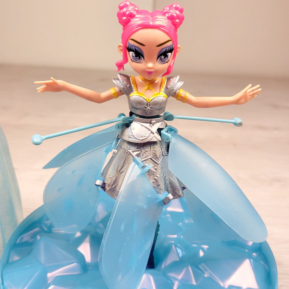 Hatchimals Pixies Crystal Flyers "Starlight Idol" Magical Flying Pixie Toy (sorry, no shipping)