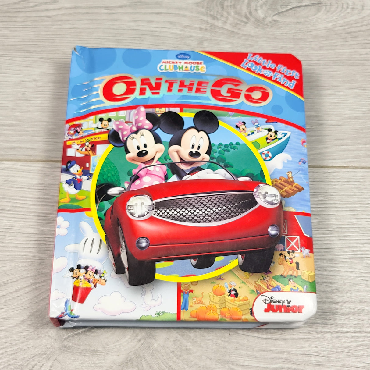 On the Go. Small look and find board book