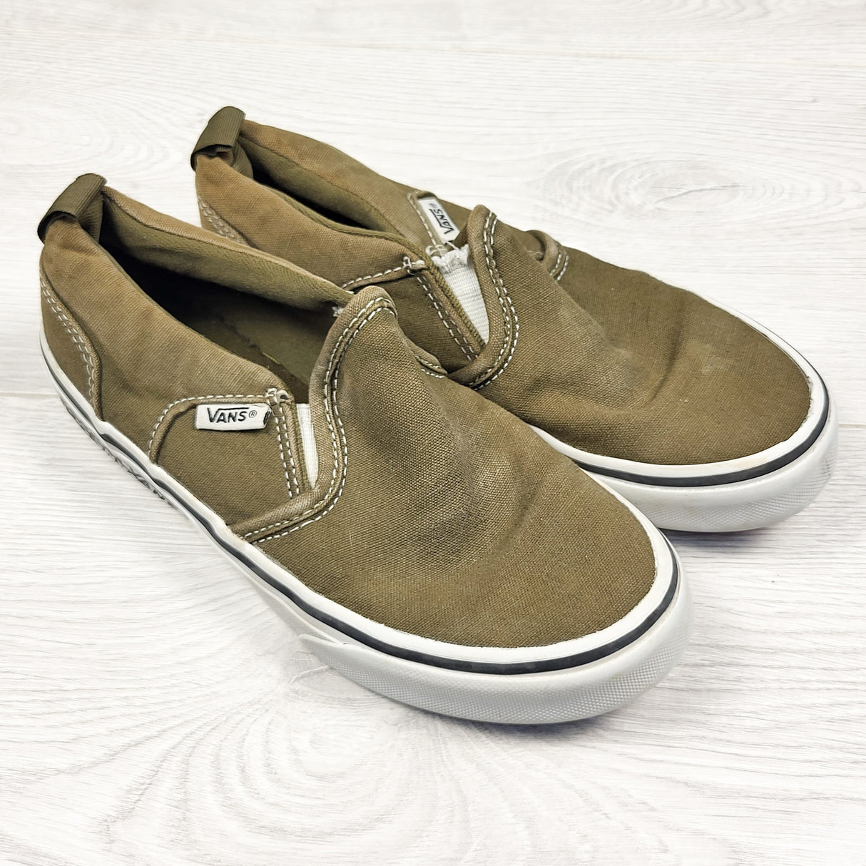 Vans olive green slip-on canvas "asher" sneakers. Youth size 1