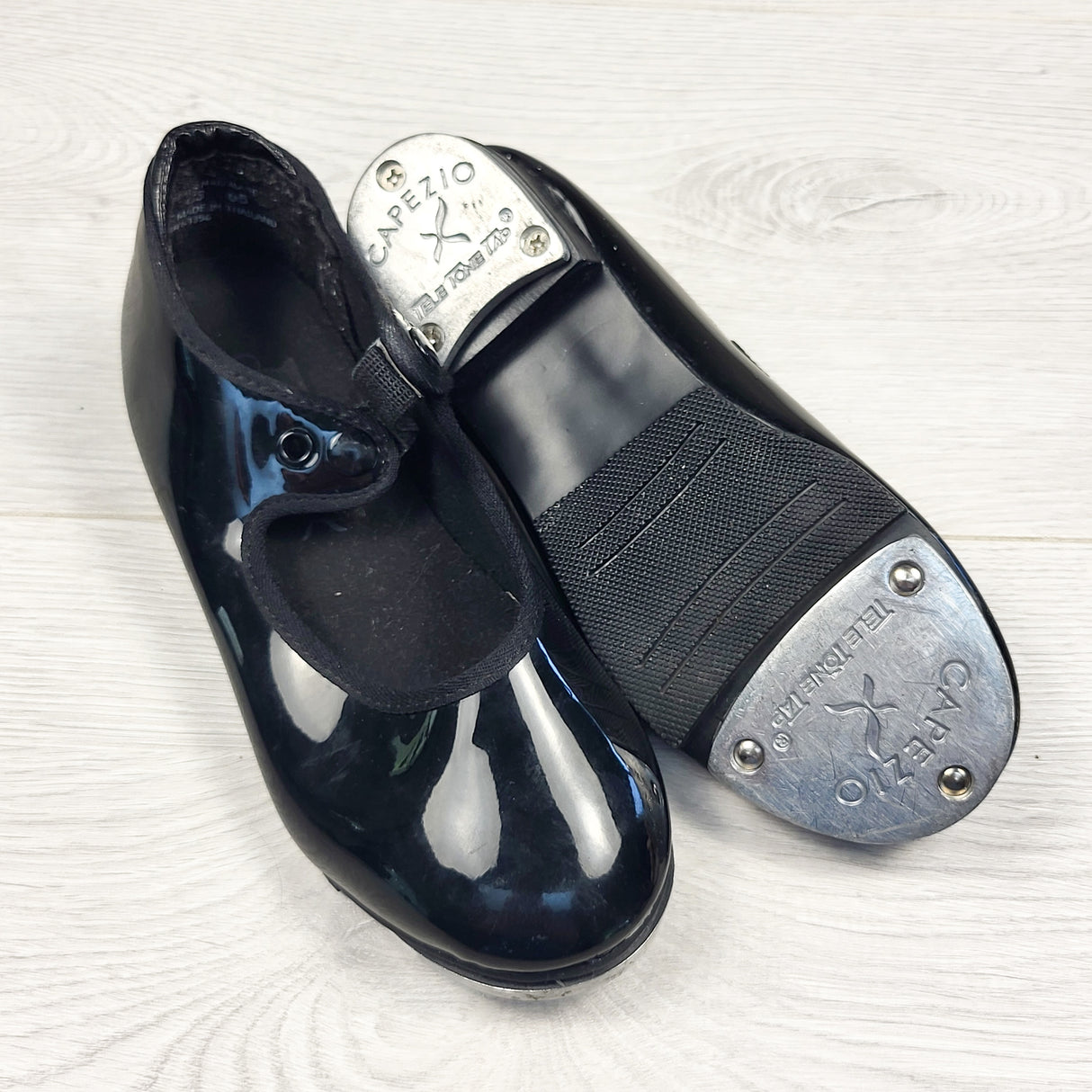 Capezio black tap shoes. Size 11M