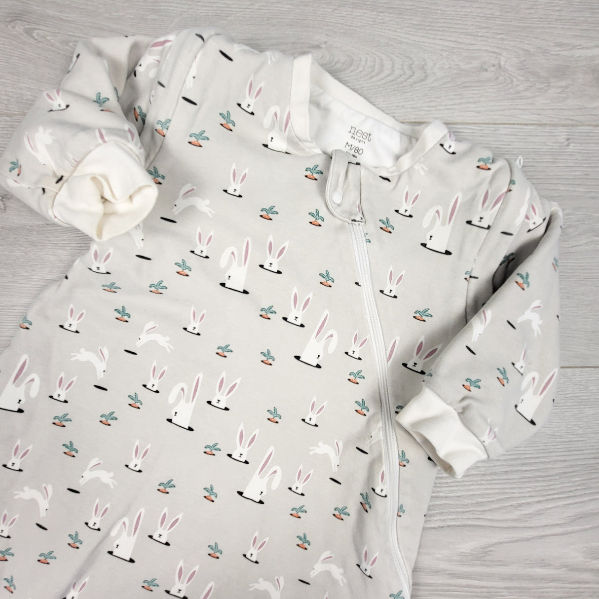 Nest Designs bunny print sleep bag with removable arms. Size 6-18 months