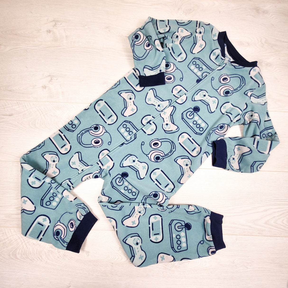 Carters teal gamer themed fleece sleeper. Size 7