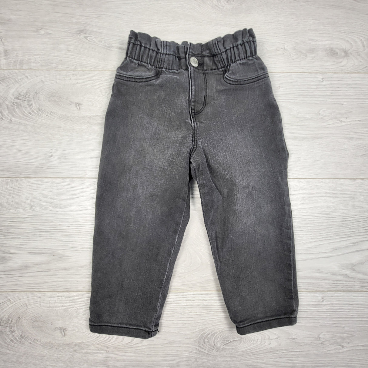 Oshkosh grey ruffle waist jeans. Size 3T