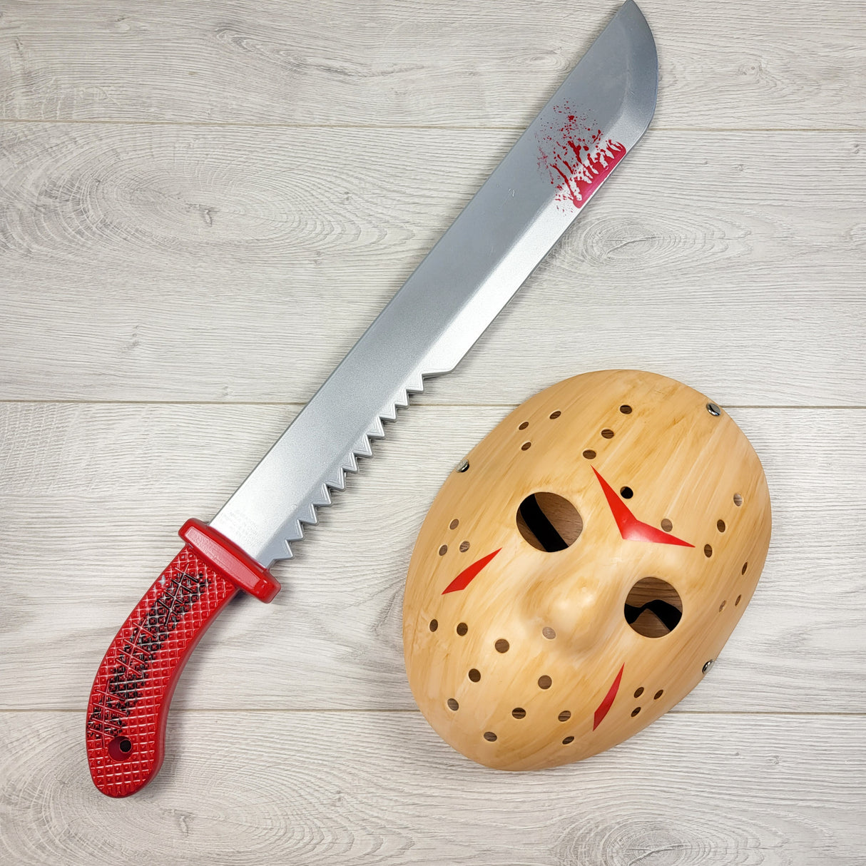 Friday the 13th mask and knife (sorry, no shipping)