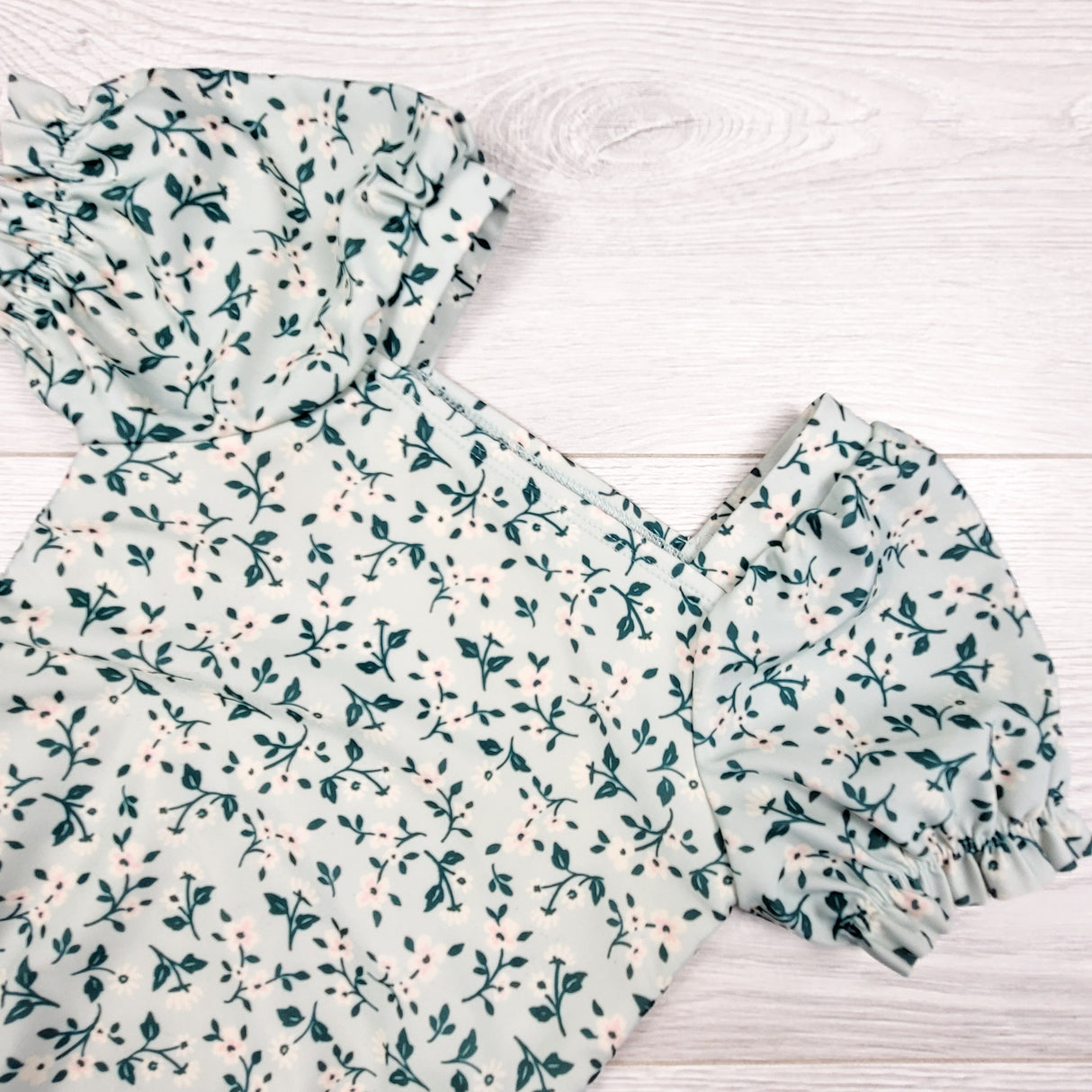Cat and Jack green floral print puff sleeve one piece swimsuit. Size 2T