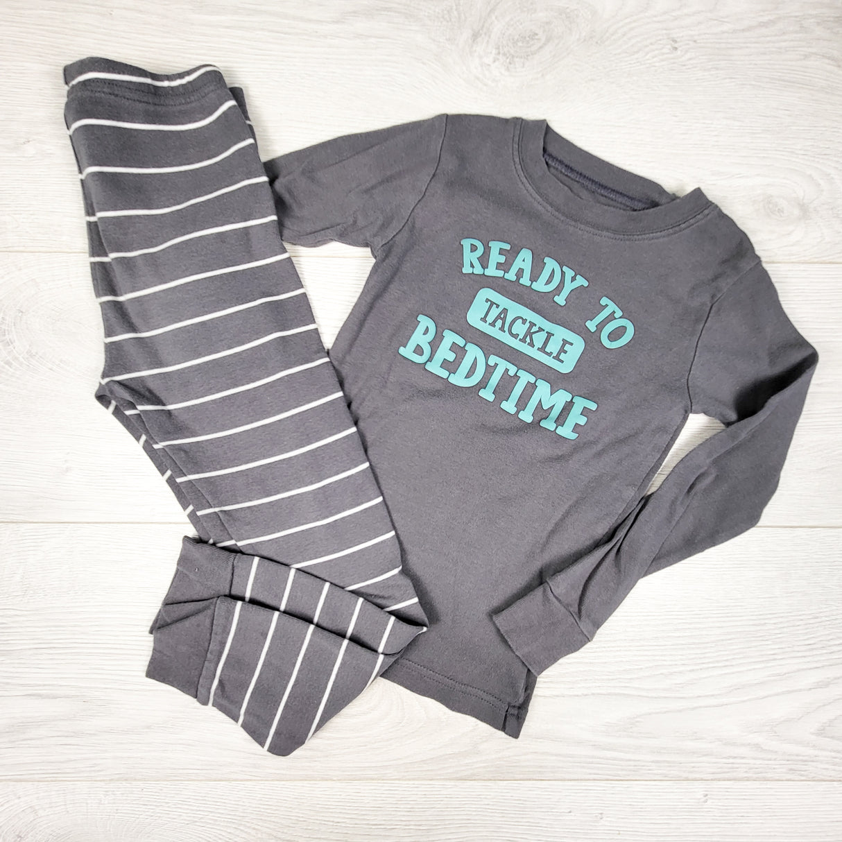 Carters grey "Ready to Tackle Bedtime" 2pc PJs. Size 5T