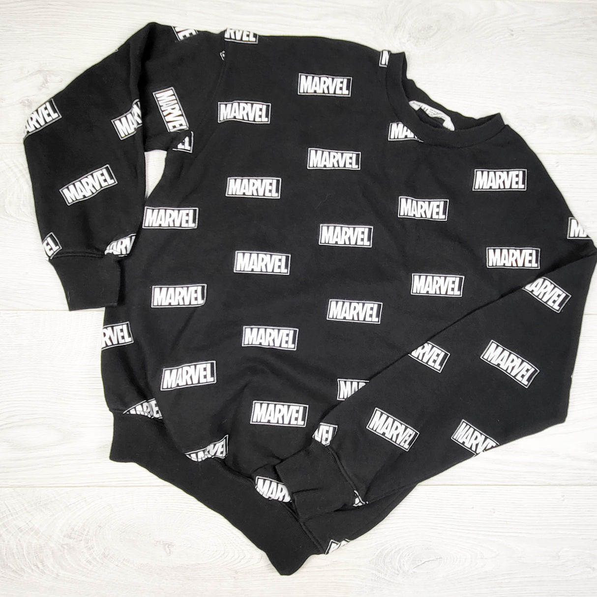 Marvel black logo print sweatshirt. Size 8-10 Years