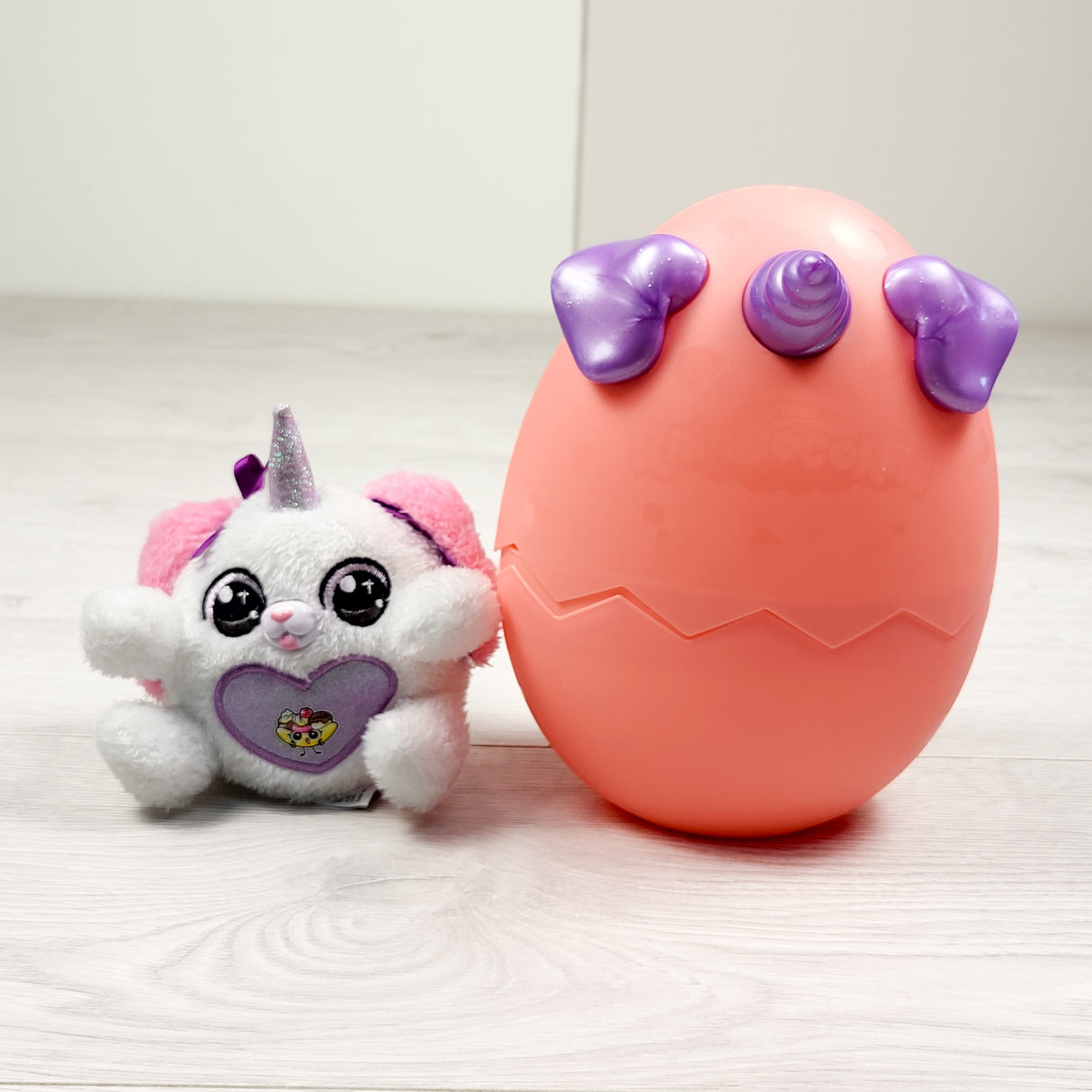 ZURU Rainbocorns Sparkle Heart Surprise Series 2 Puppycorn (sorry ,no shipping)