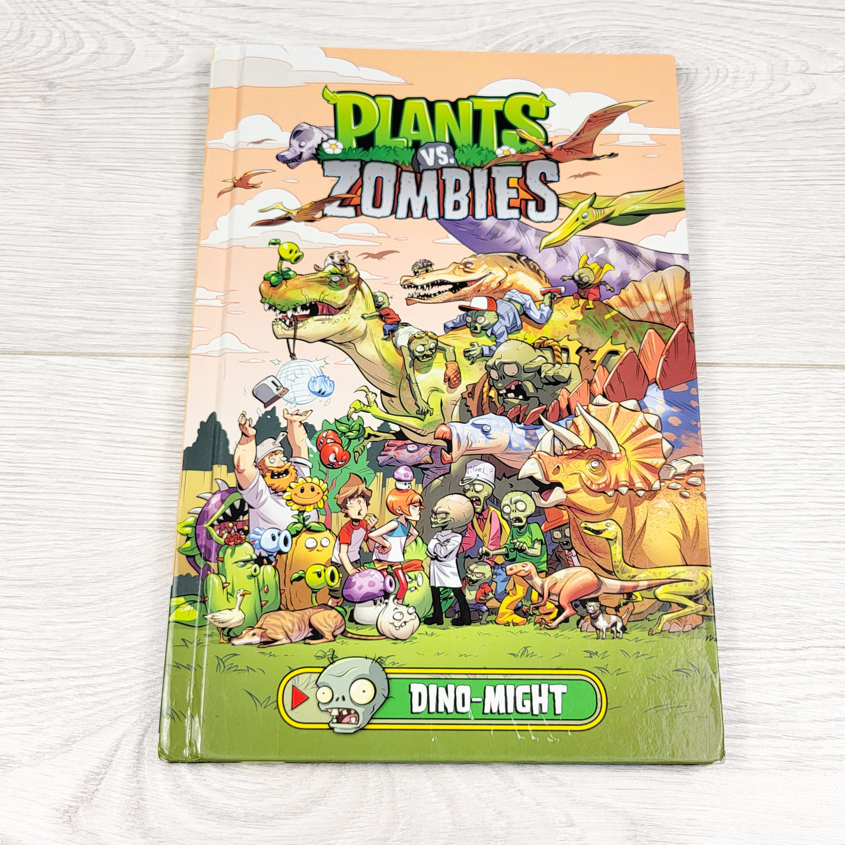 Plants Vs. Zombies: Dino-Might. Hardcover full colour graphic novel