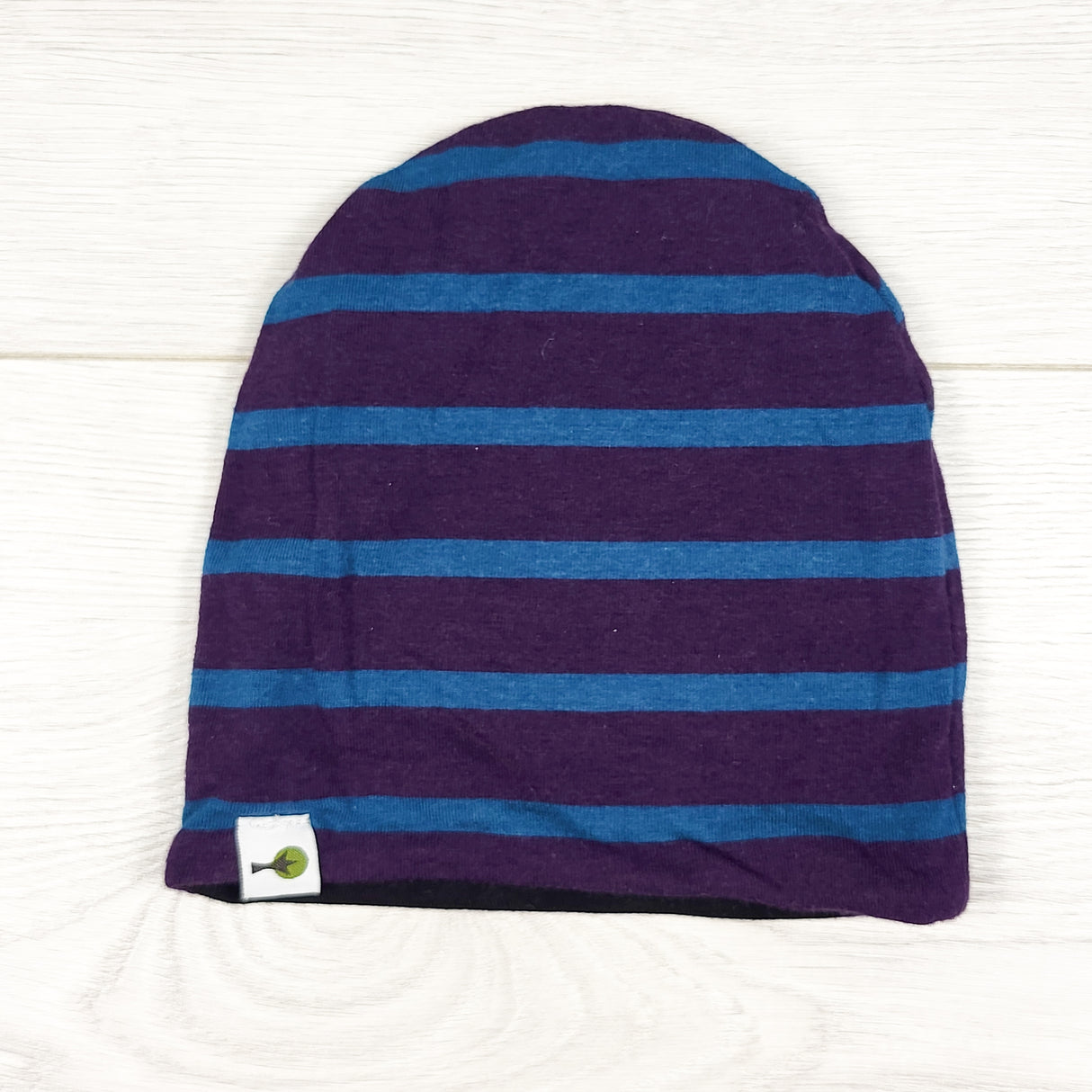 Toad in a Tree handmade reversible bamboo beanie.  Seems infant sized
