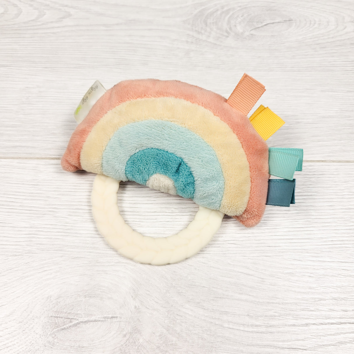 Itzy Ritzyplush rainbow teether