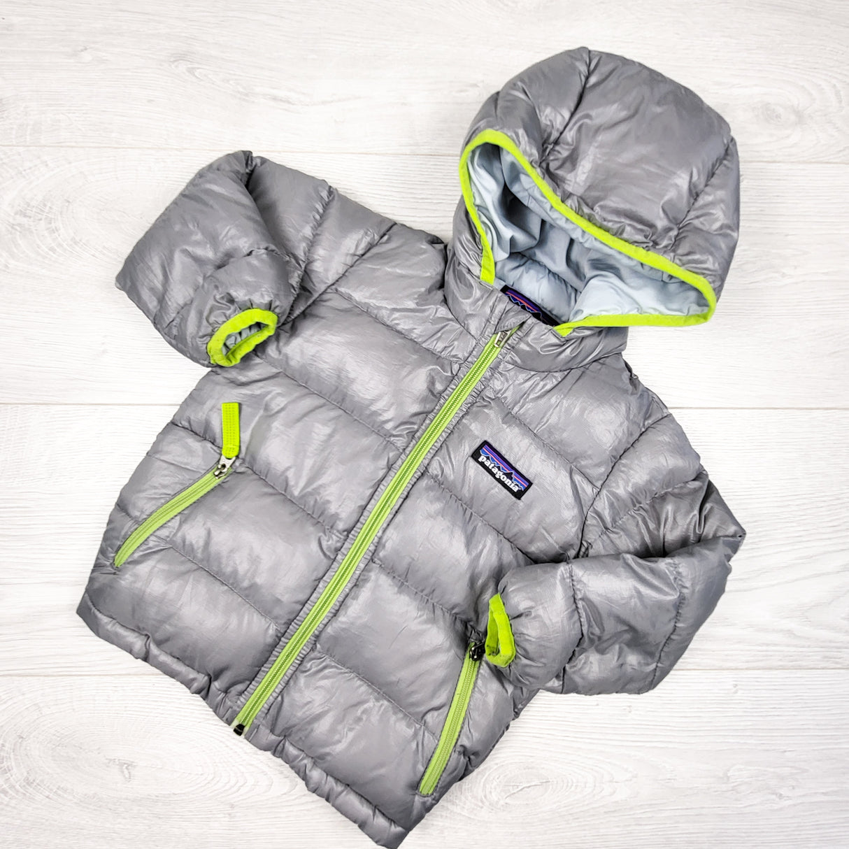 Patagonia Grey Hi-Loft Down Puffer jacket. Size 6-9 months
