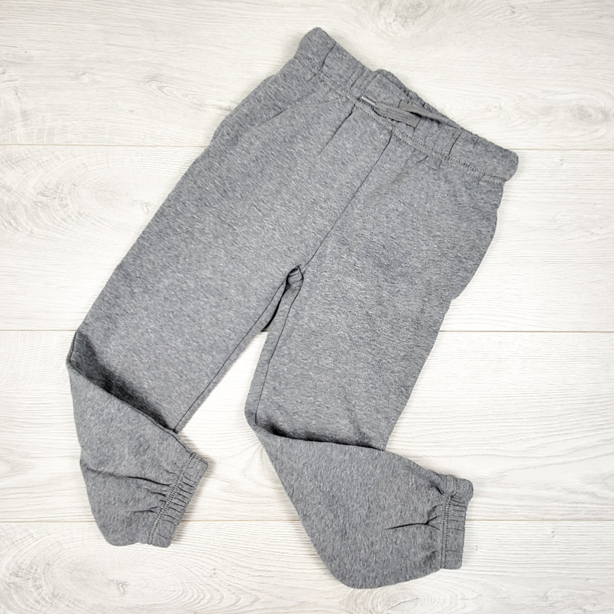 Old Navy grey warmer weather joggers. Size 4T