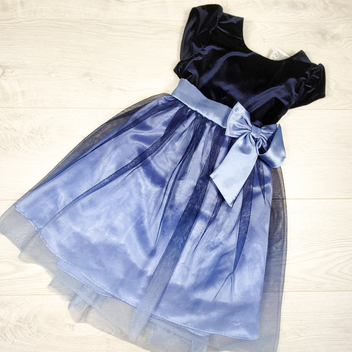 Jona Michelle blue and navy special occasion dress. Size 5T